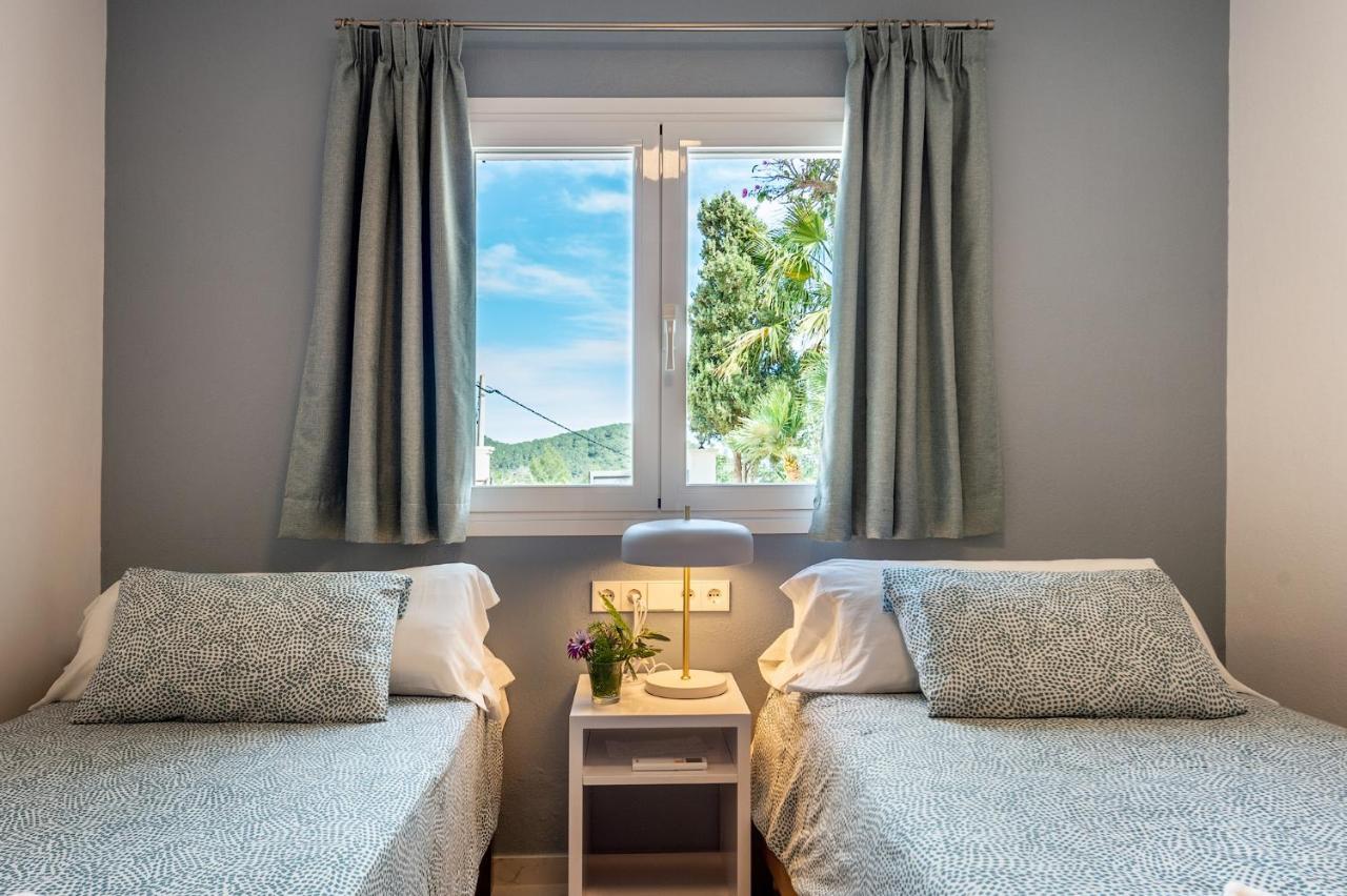 Villa Can Joan I - Fantastic Sunset Views And Family Friendly - San Antonio  Exteriör bild