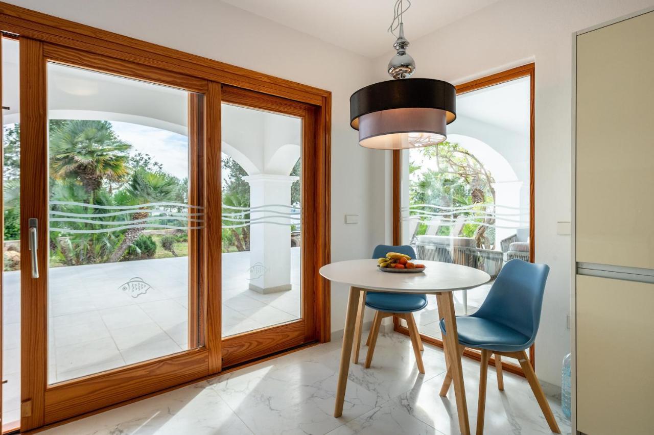 Villa Can Joan I - Fantastic Sunset Views And Family Friendly - San Antonio  Exteriör bild