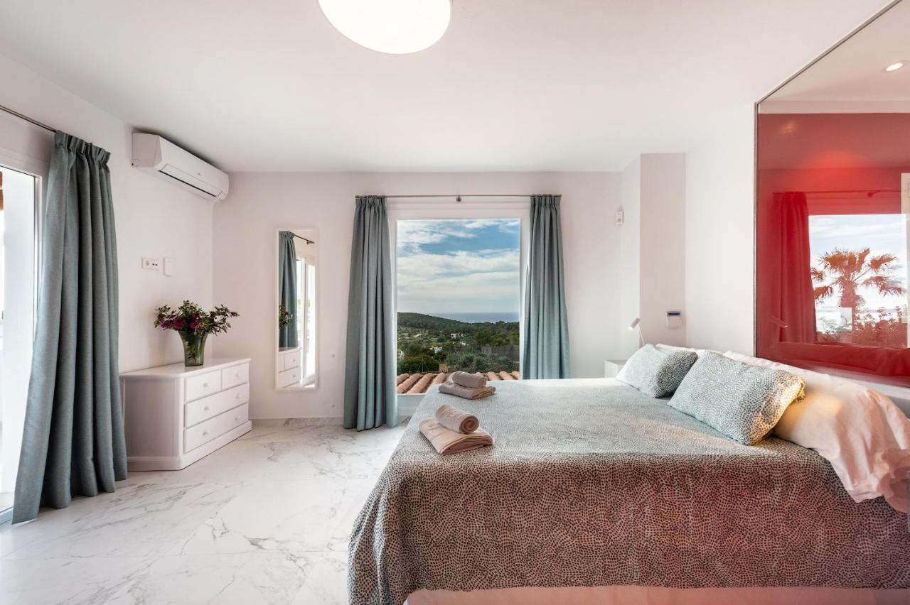 Villa Can Joan I - Fantastic Sunset Views And Family Friendly - San Antonio  Exteriör bild