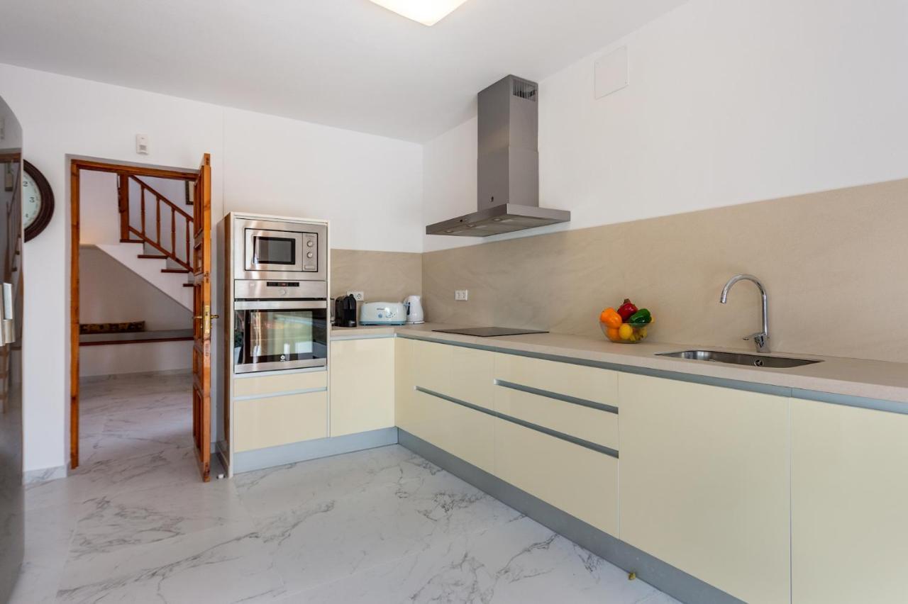 Villa Can Joan I - Fantastic Sunset Views And Family Friendly - San Antonio  Exteriör bild
