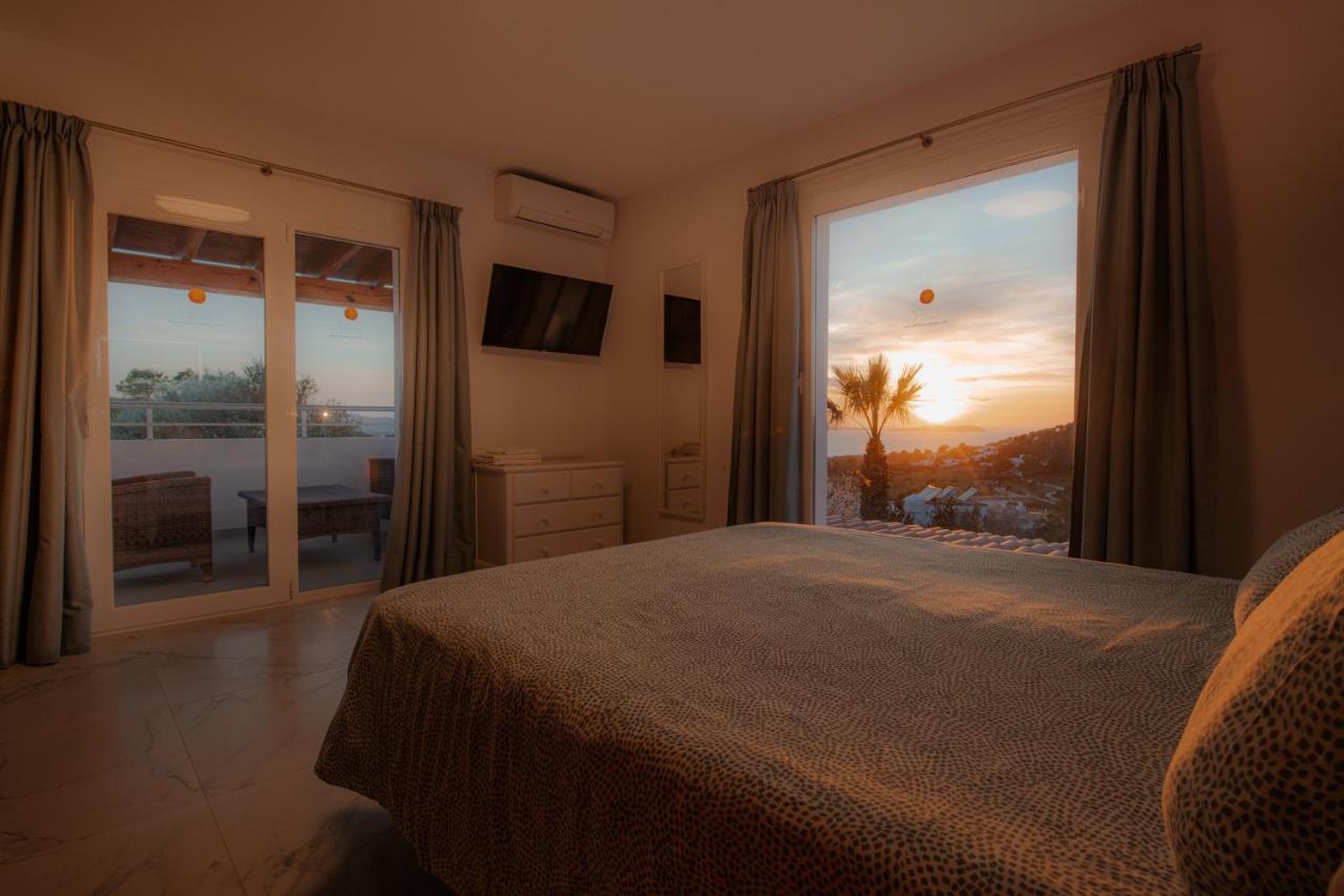 Villa Can Joan I - Fantastic Sunset Views And Family Friendly - San Antonio  Exteriör bild