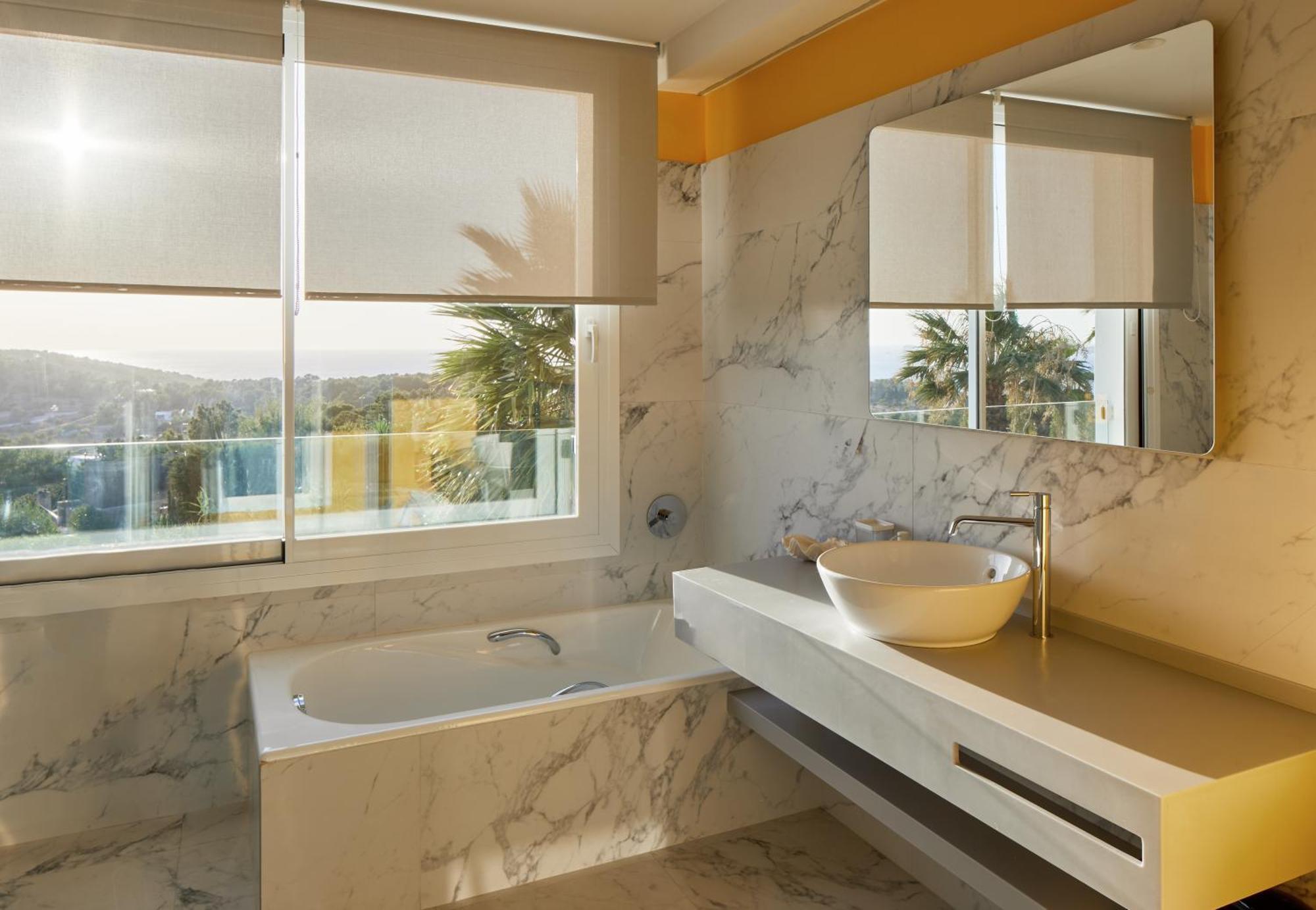 Villa Can Joan I - Fantastic Sunset Views And Family Friendly - San Antonio  Exteriör bild