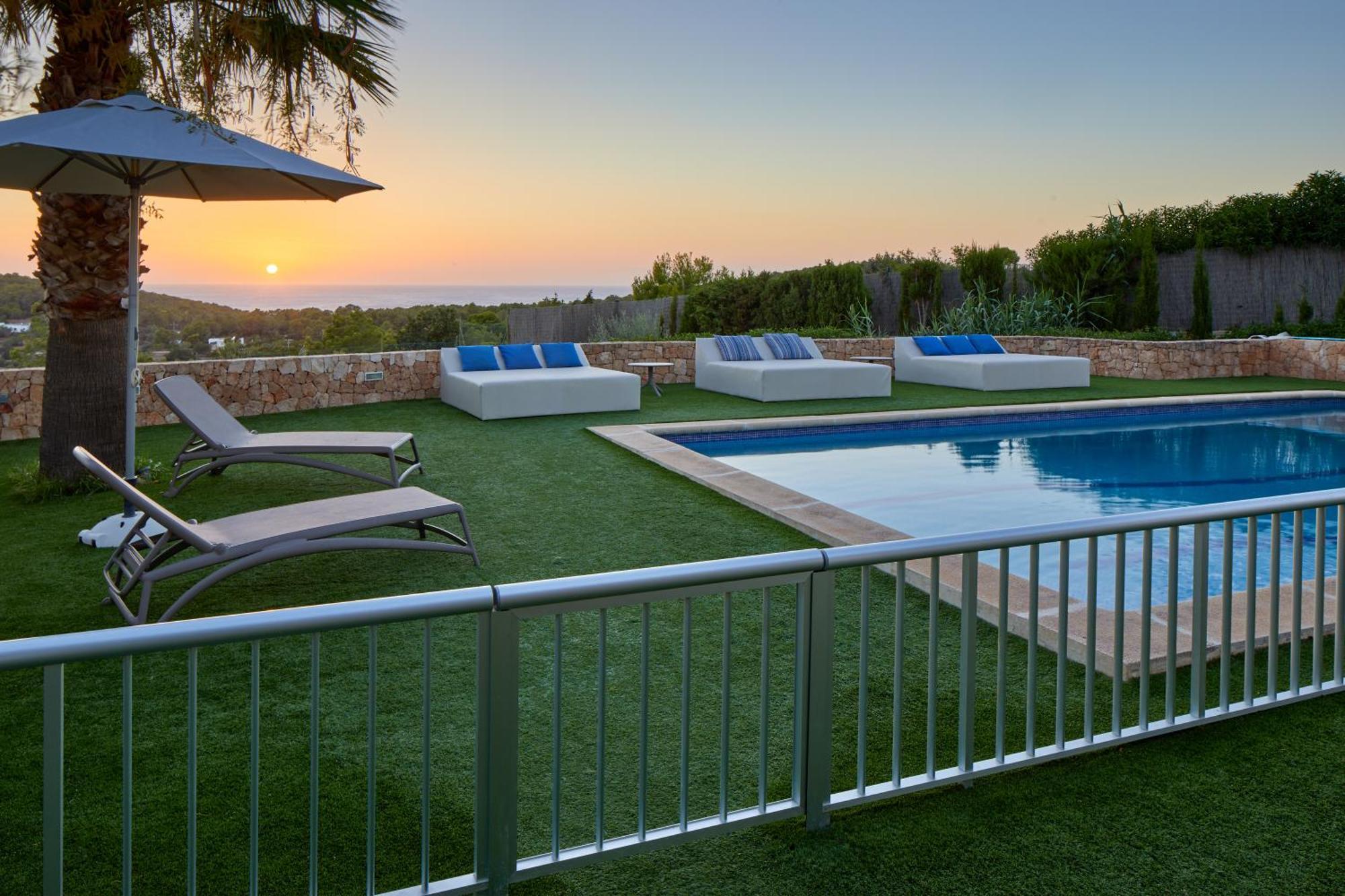 Villa Can Joan I - Fantastic Sunset Views And Family Friendly - San Antonio  Exteriör bild